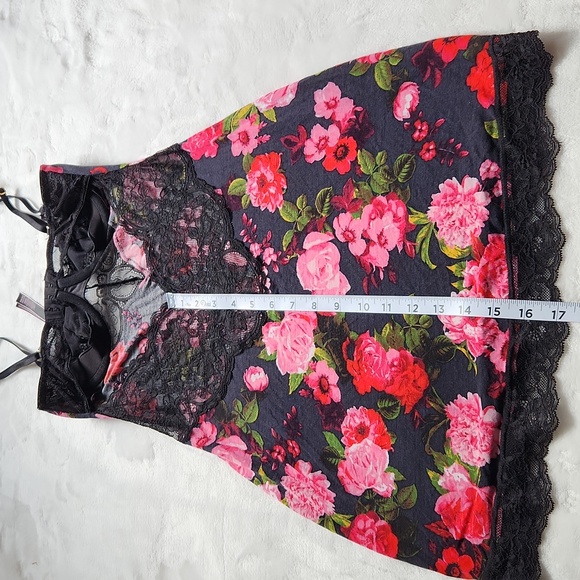 Victoria Secret Floral w/Lace, Slip, Nightgown & Underwire Adjustable Straps - Picture 9 of 10